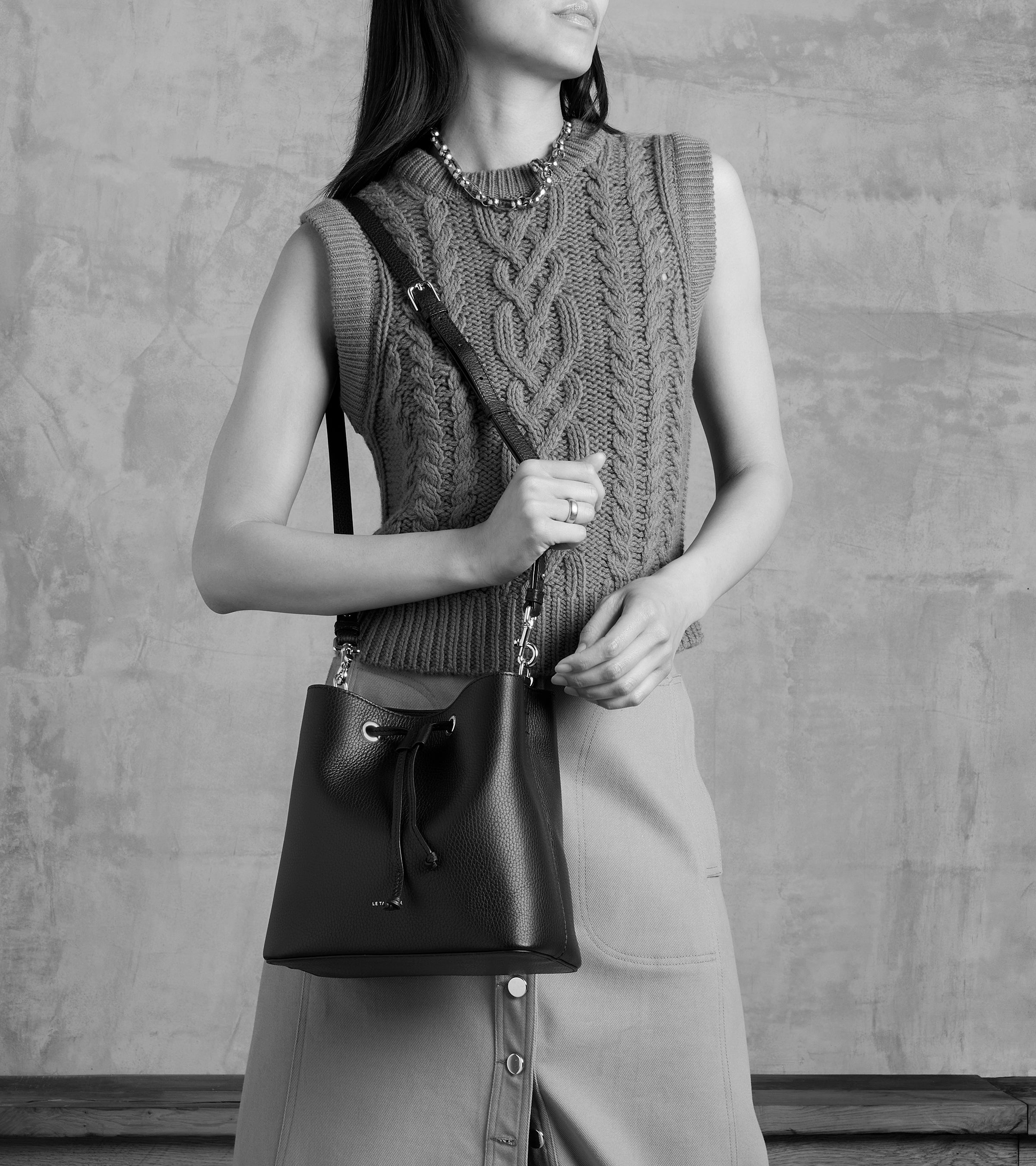 Louise bucket bag in pebbled leather