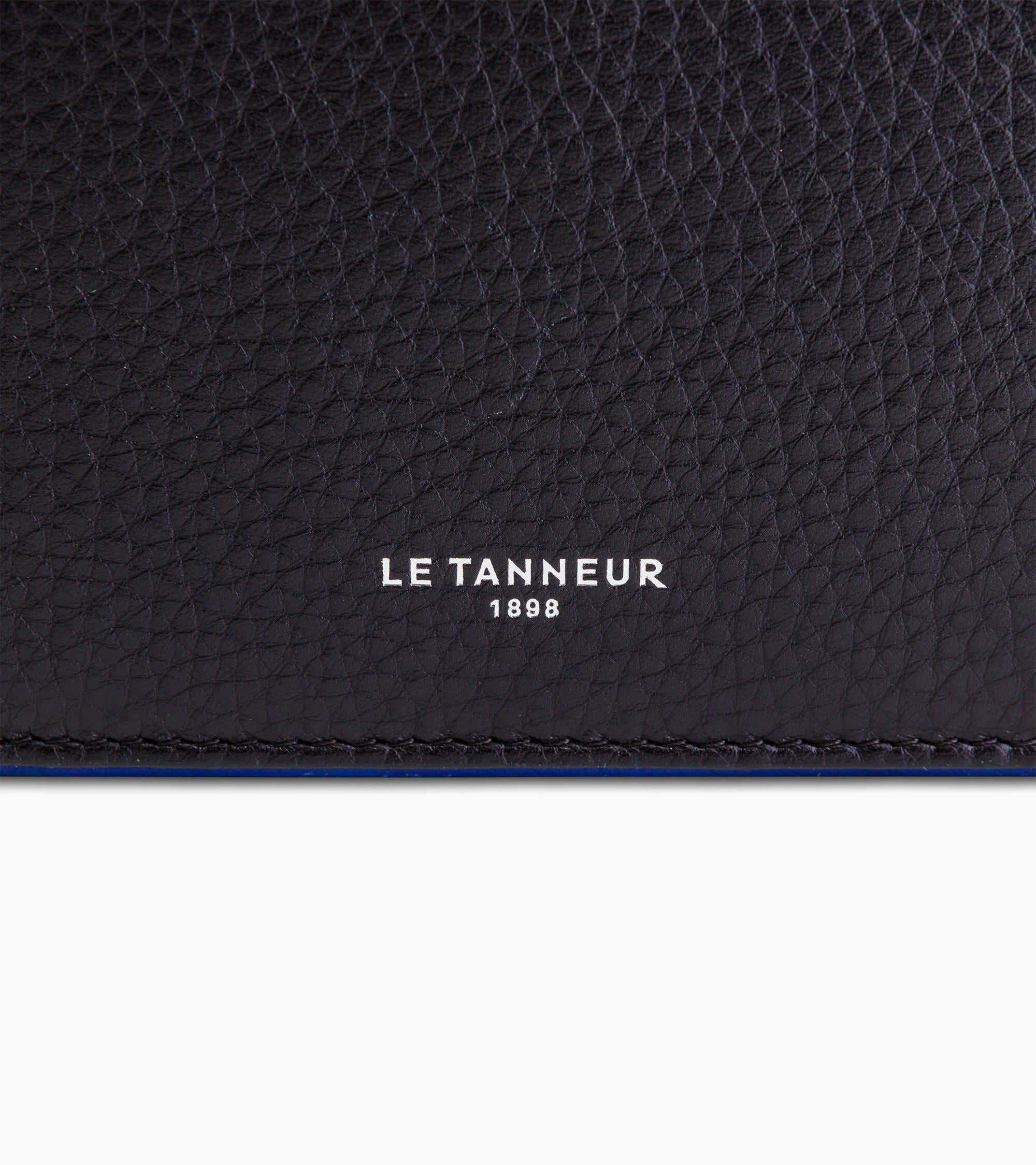 Horizontal Flap pocket Augustin pebbled leather wallet