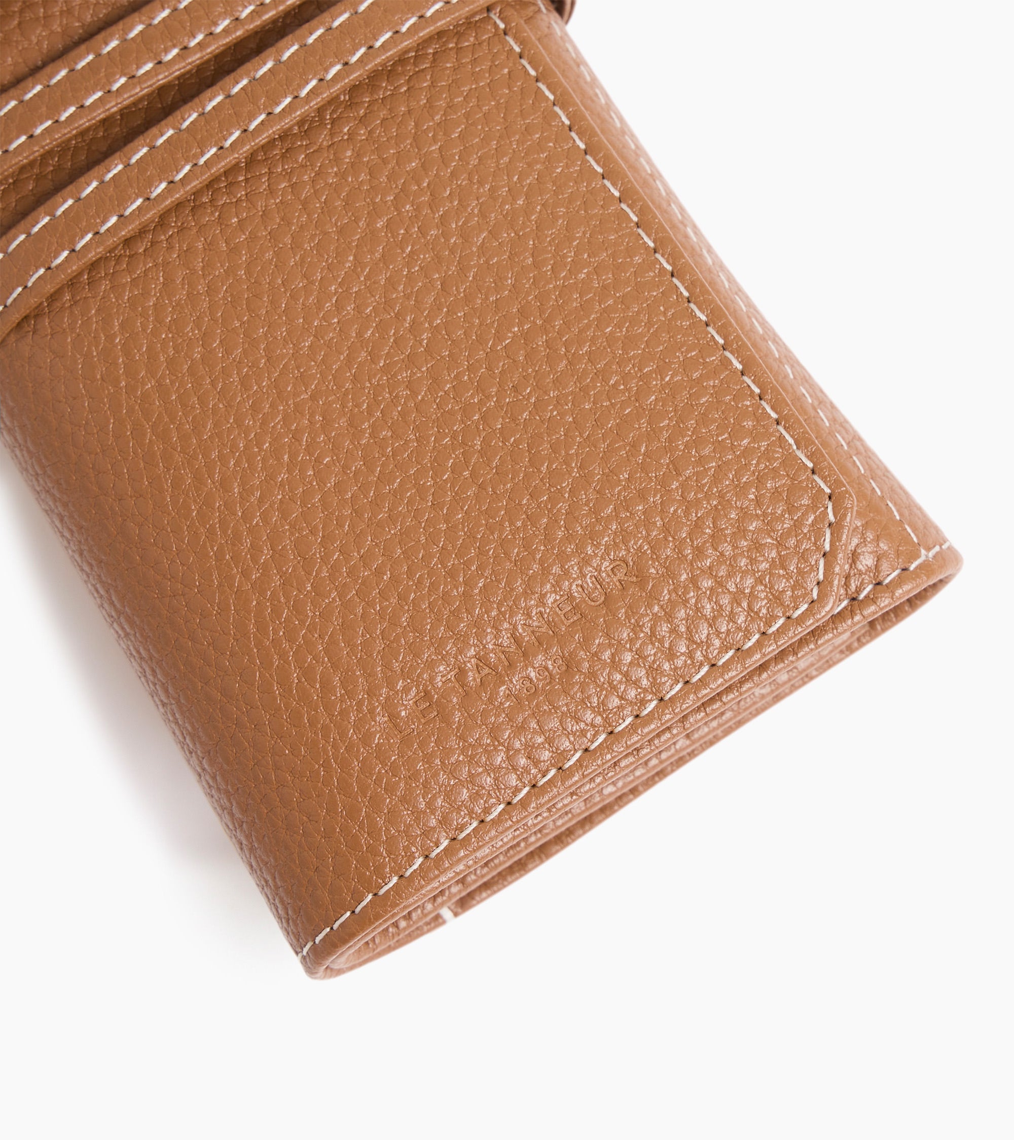 Three-slot travel watch case in grained leather