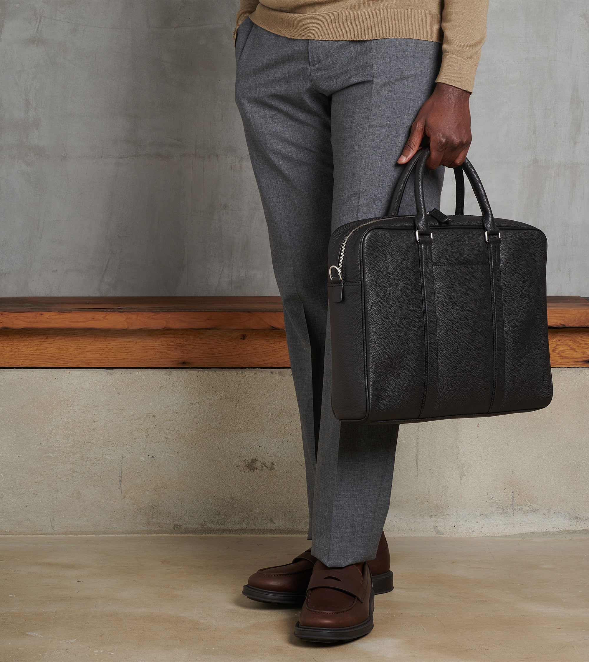 Charles 15" briefcase in grained leather large size