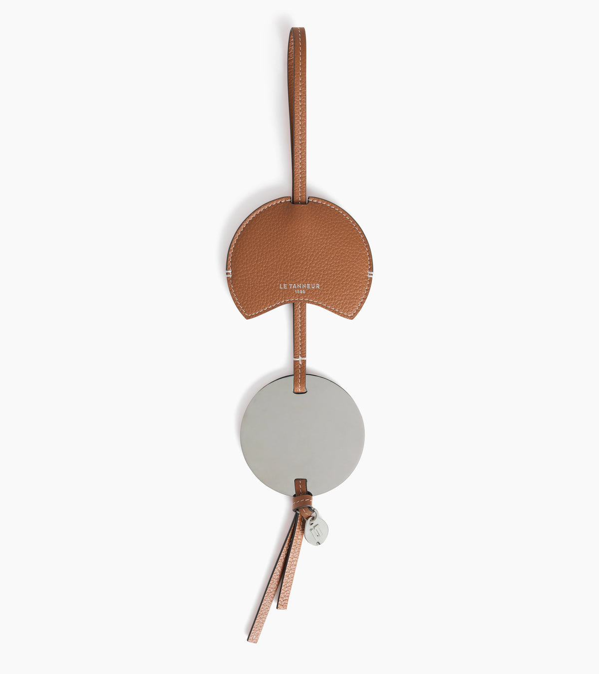 Espejo con charms de piel granulada