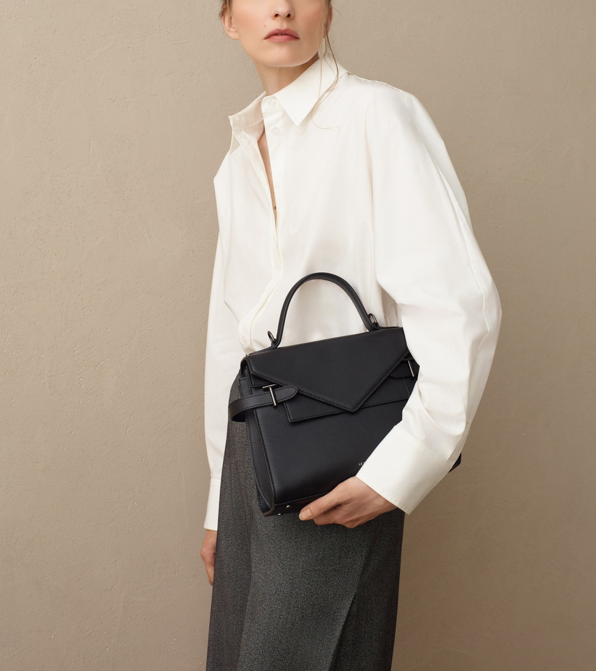 Emilie medium double flap handbag model in grained leather