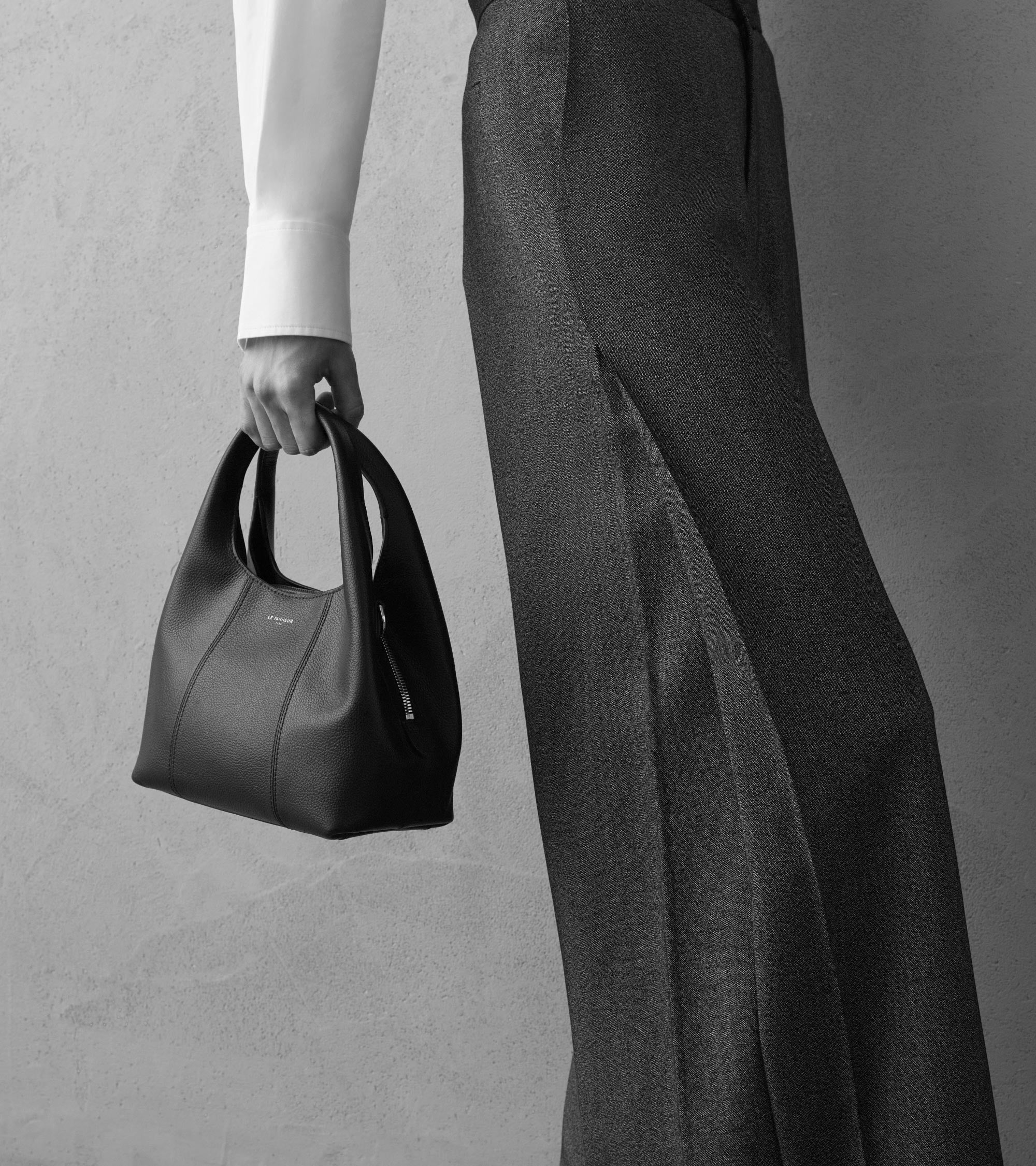 Juliette small handbag in pebbled leather