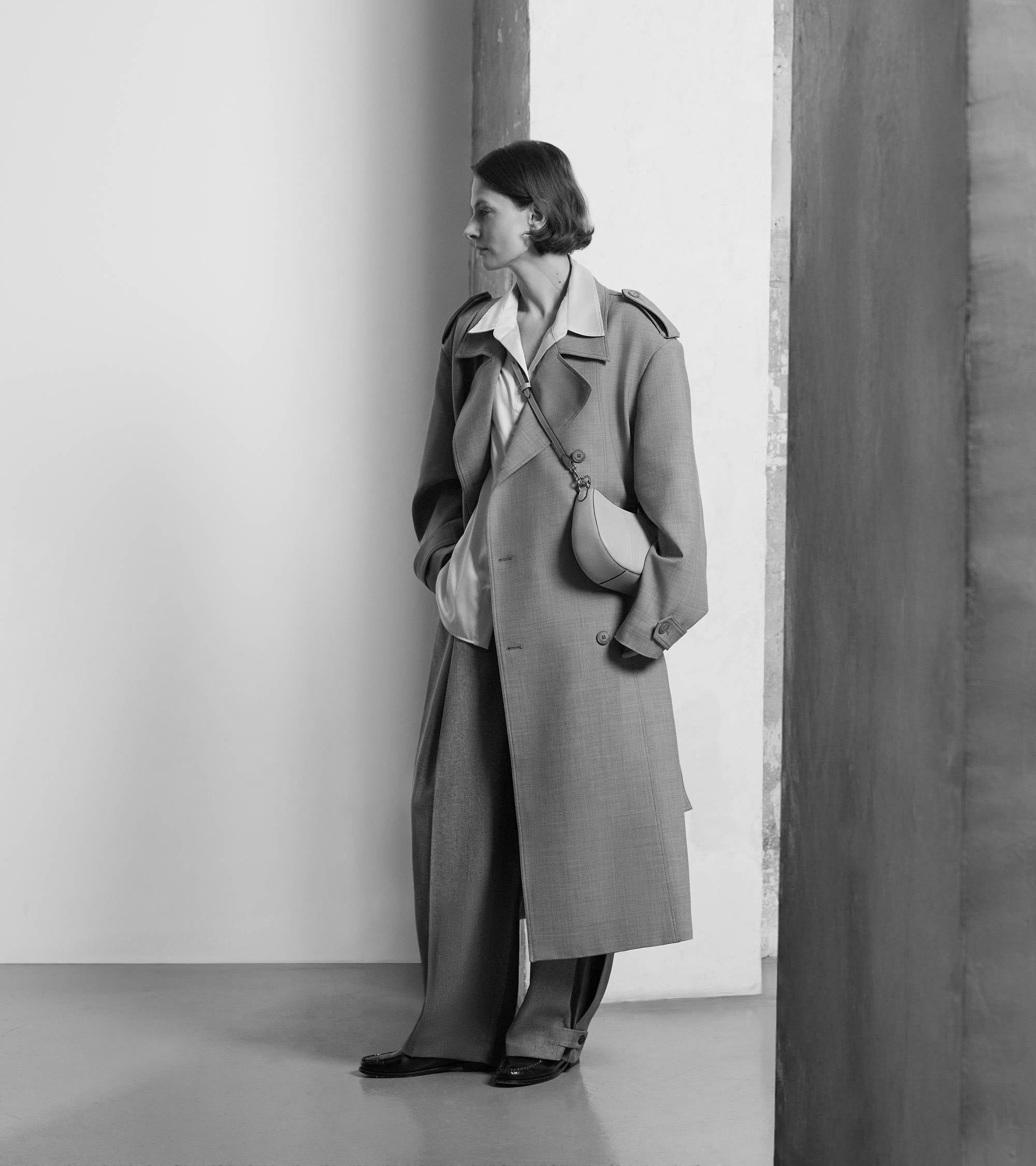 Petit sac demi-lune Juliette en cuir grainé