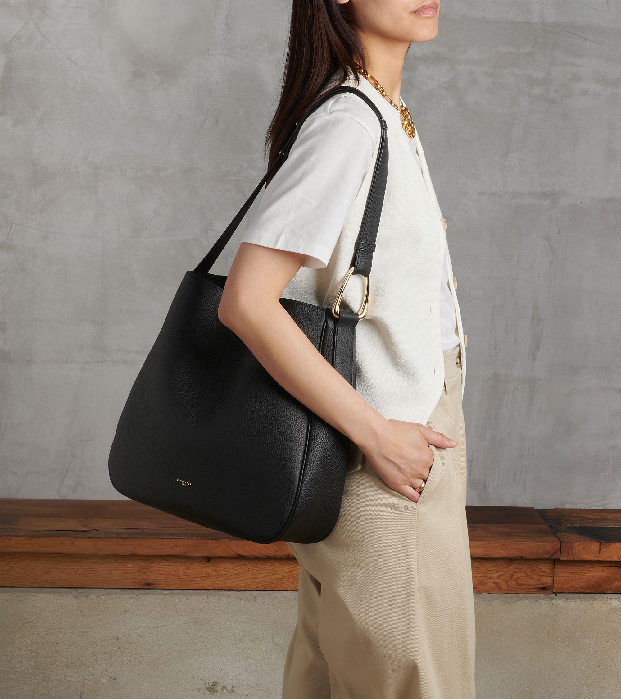 Large hobo bag Madeleine in grained calfskin leather