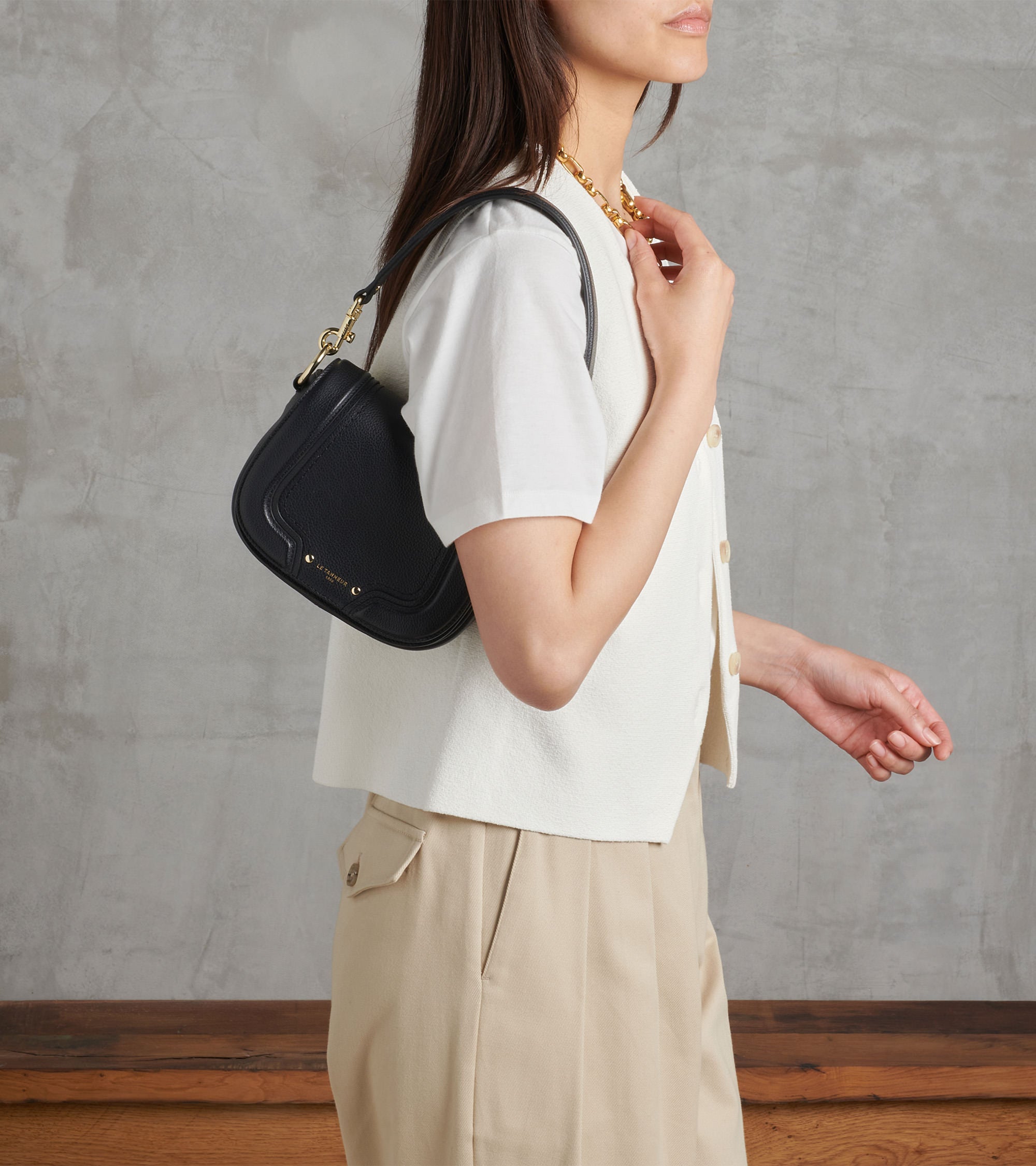 Small Ella crossbody bag in grained leather