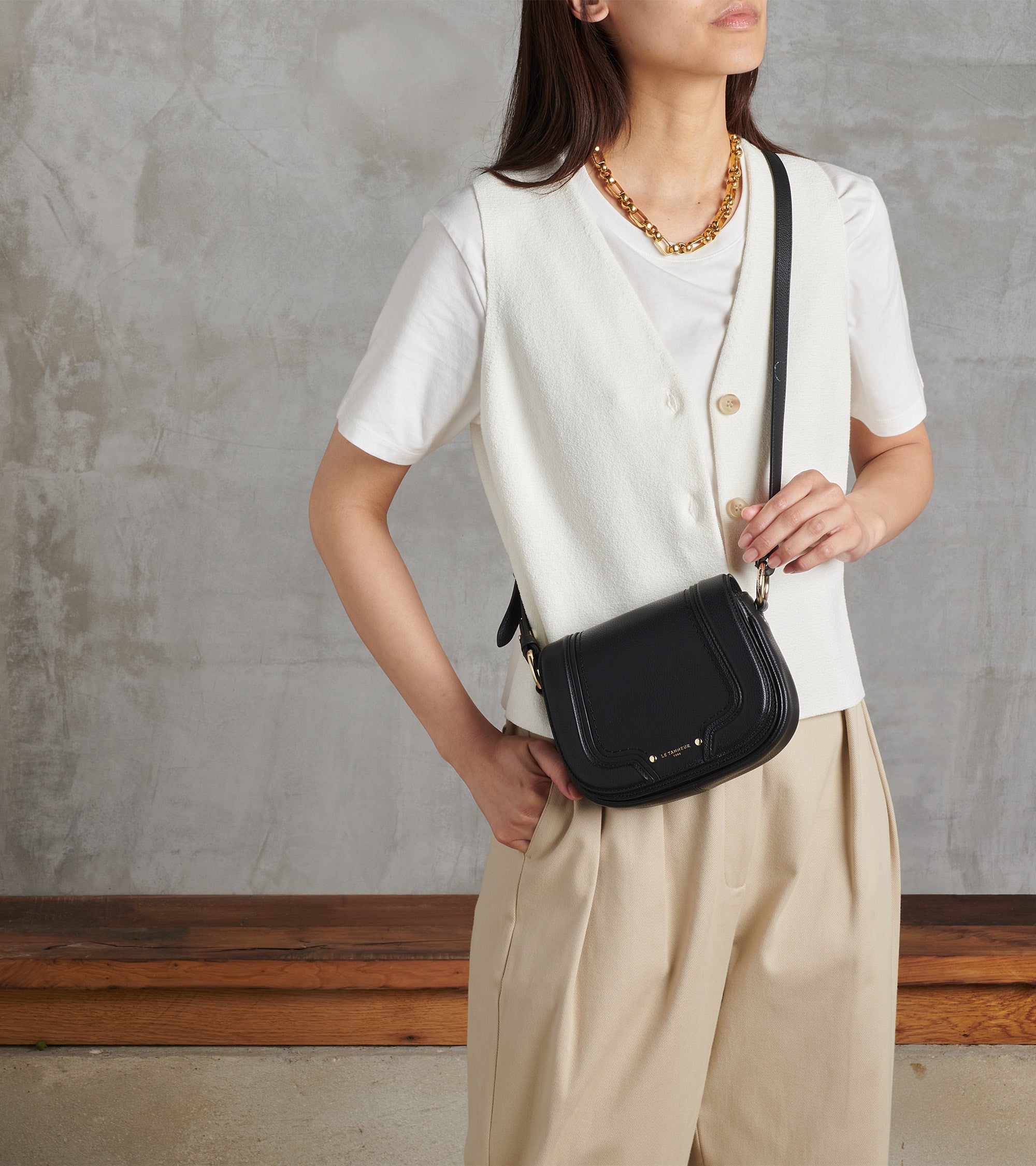 Small Ella crossbody bag in grained leather