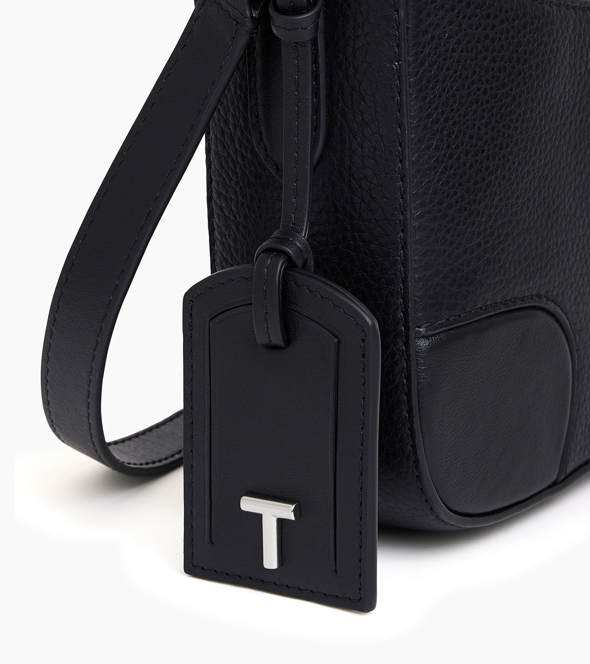 Romy medium smooth grained leather shoulder bag