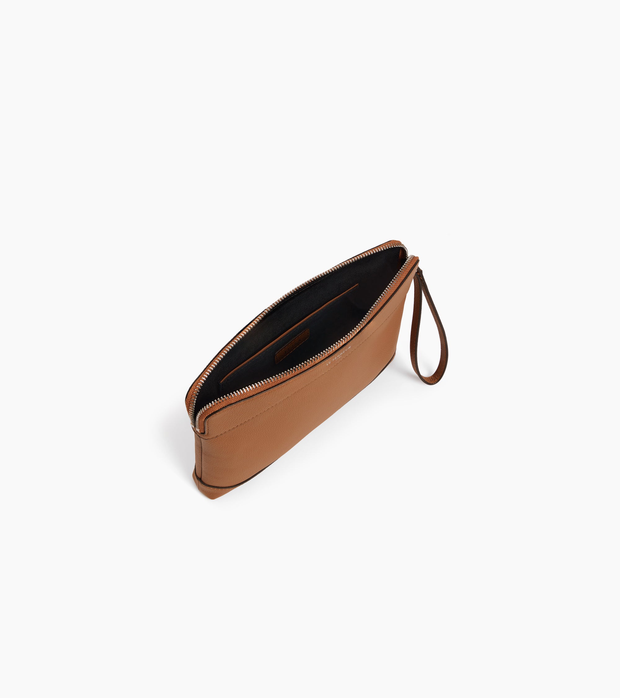 Zipped pouch in grained leather