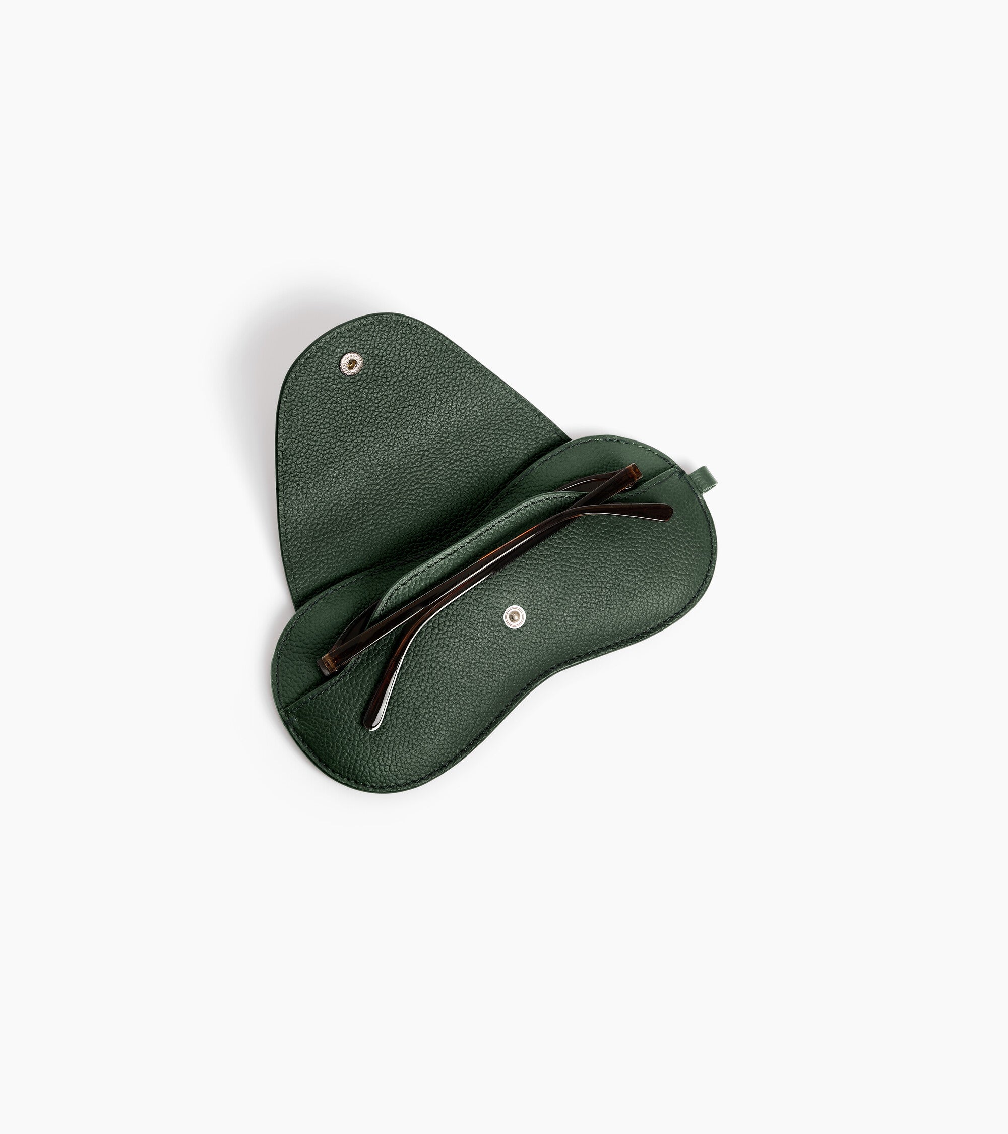 Brillenetui aus genarbtem Leder mit Charm