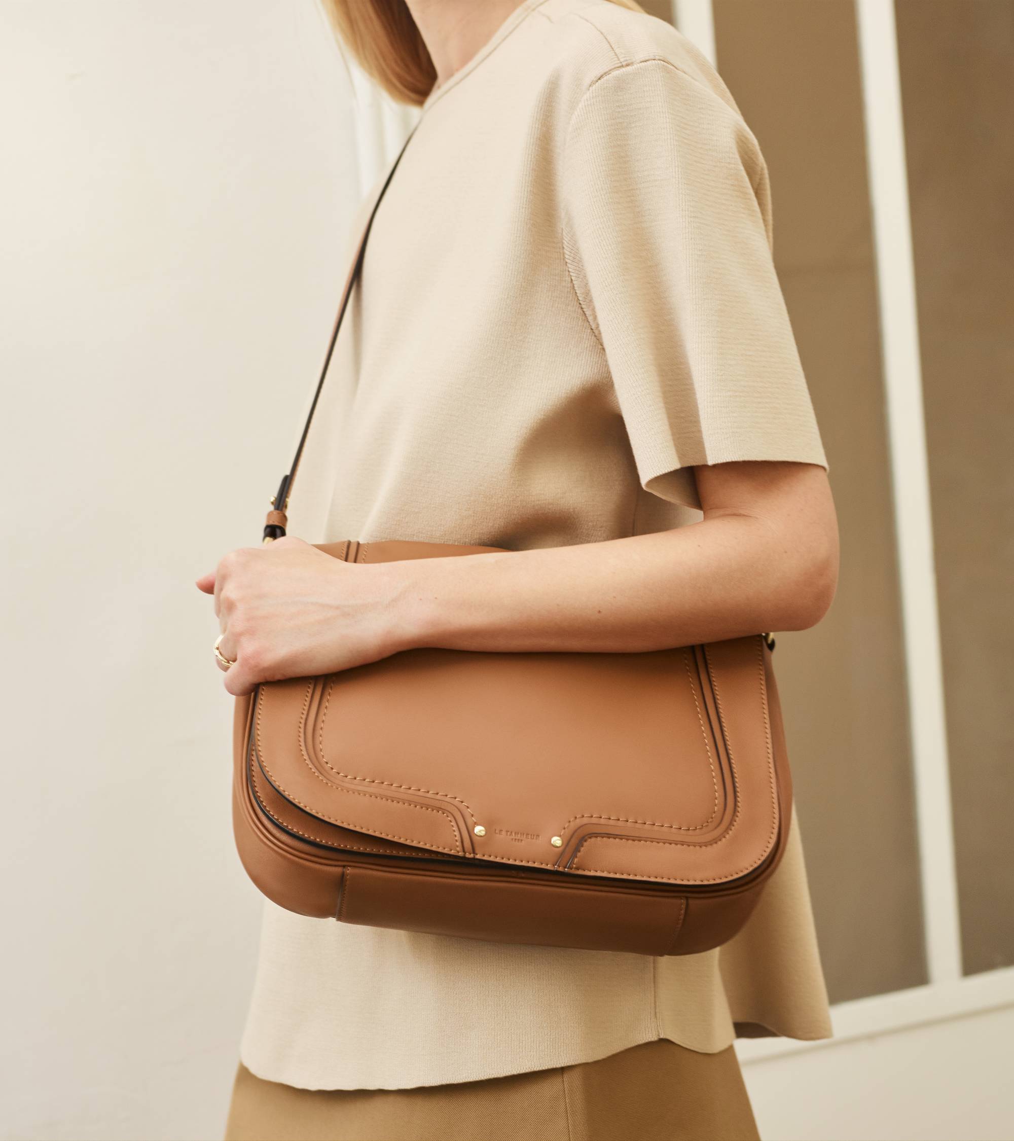 Grand sac bandoulière Héloïse en cuir lisse