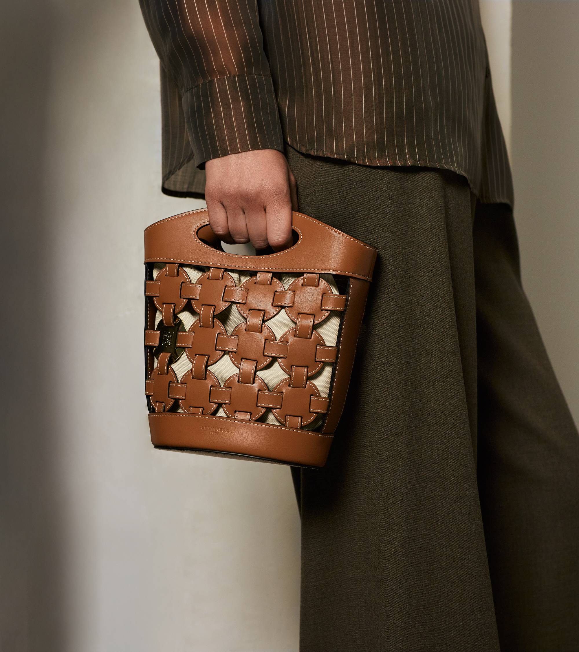 Small bucket bag Le Potier in canvas cotton and smooth leather