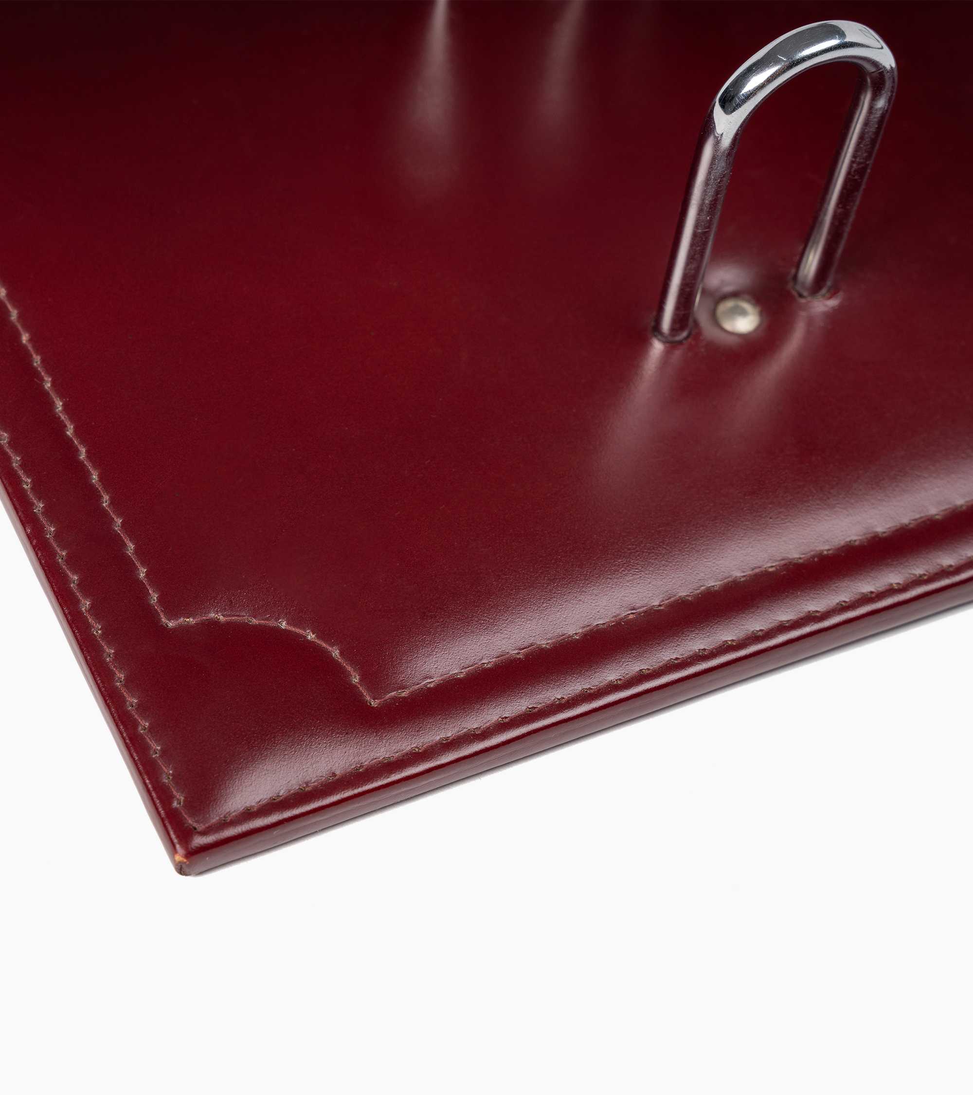 Leather calendar holder